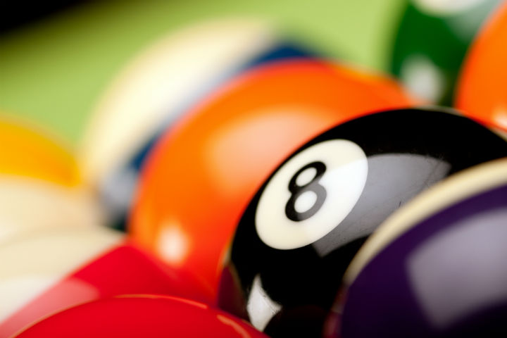 8 features pool balls